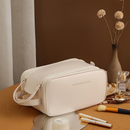 Necessaire Feminina com Abertura U